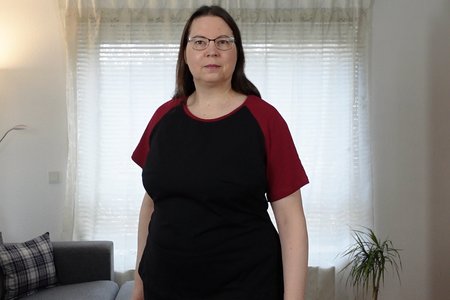 A T-Shirt with raglan sleeves